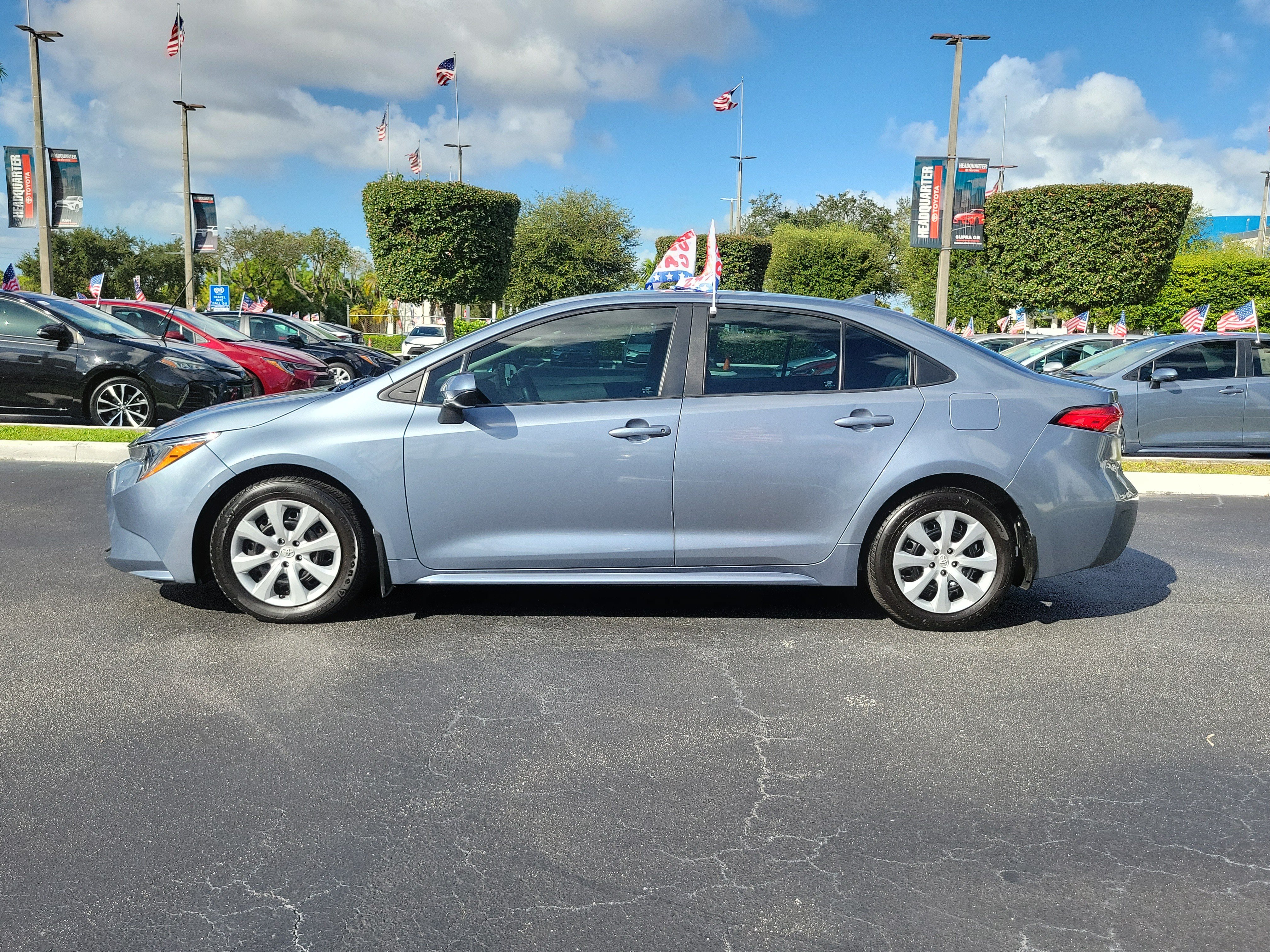 Used 2023 Toyota Corolla LE FWD image 7