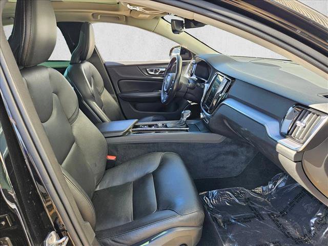 Used 2019 Volvo S60 T5 Momentum w/ Premium Package FWD image 26