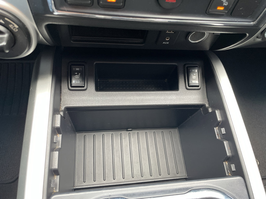 Used 2017 Nissan Titan SL image 38