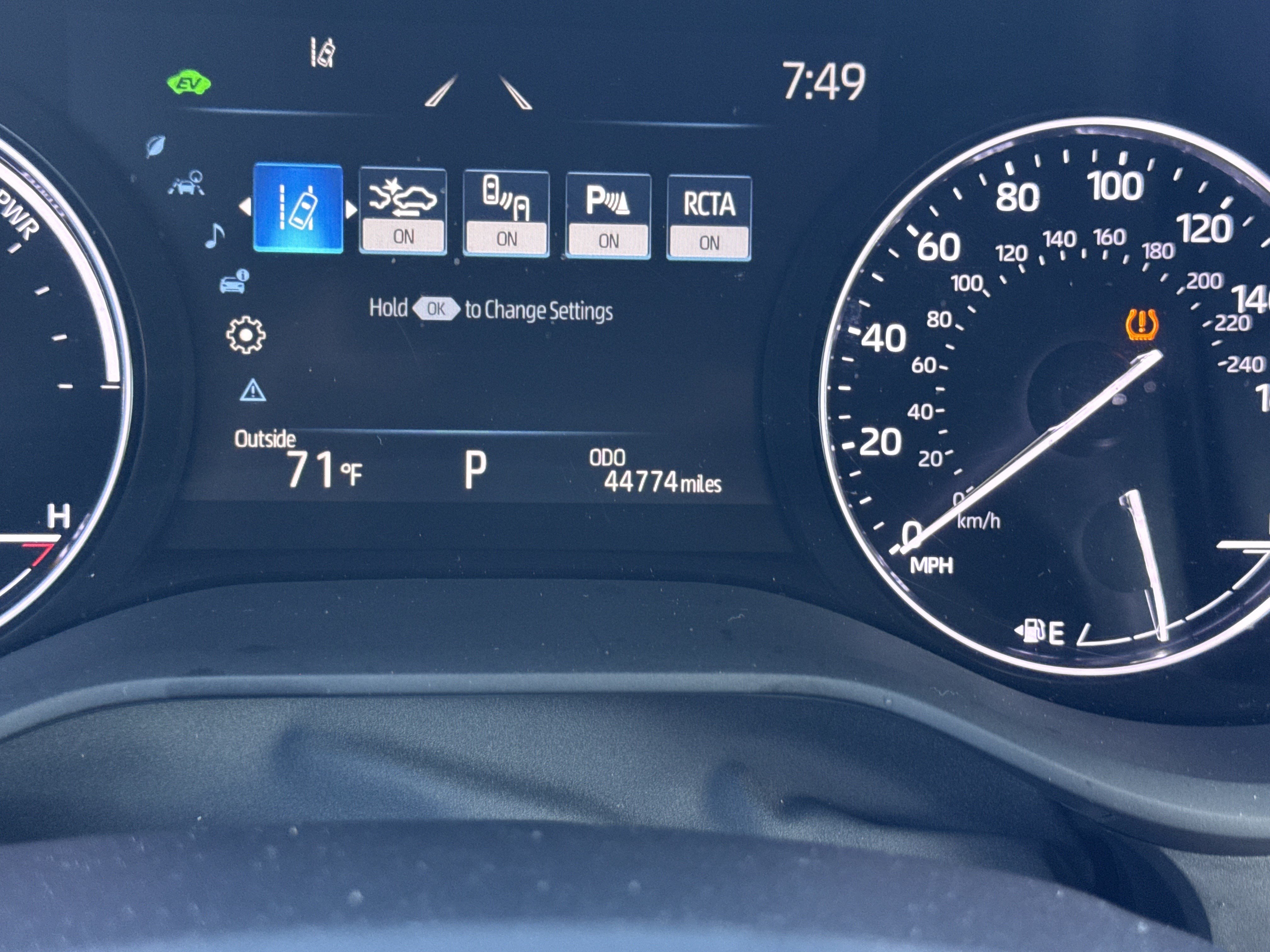 Used 2023 Toyota Sienna Limited FWD image 22