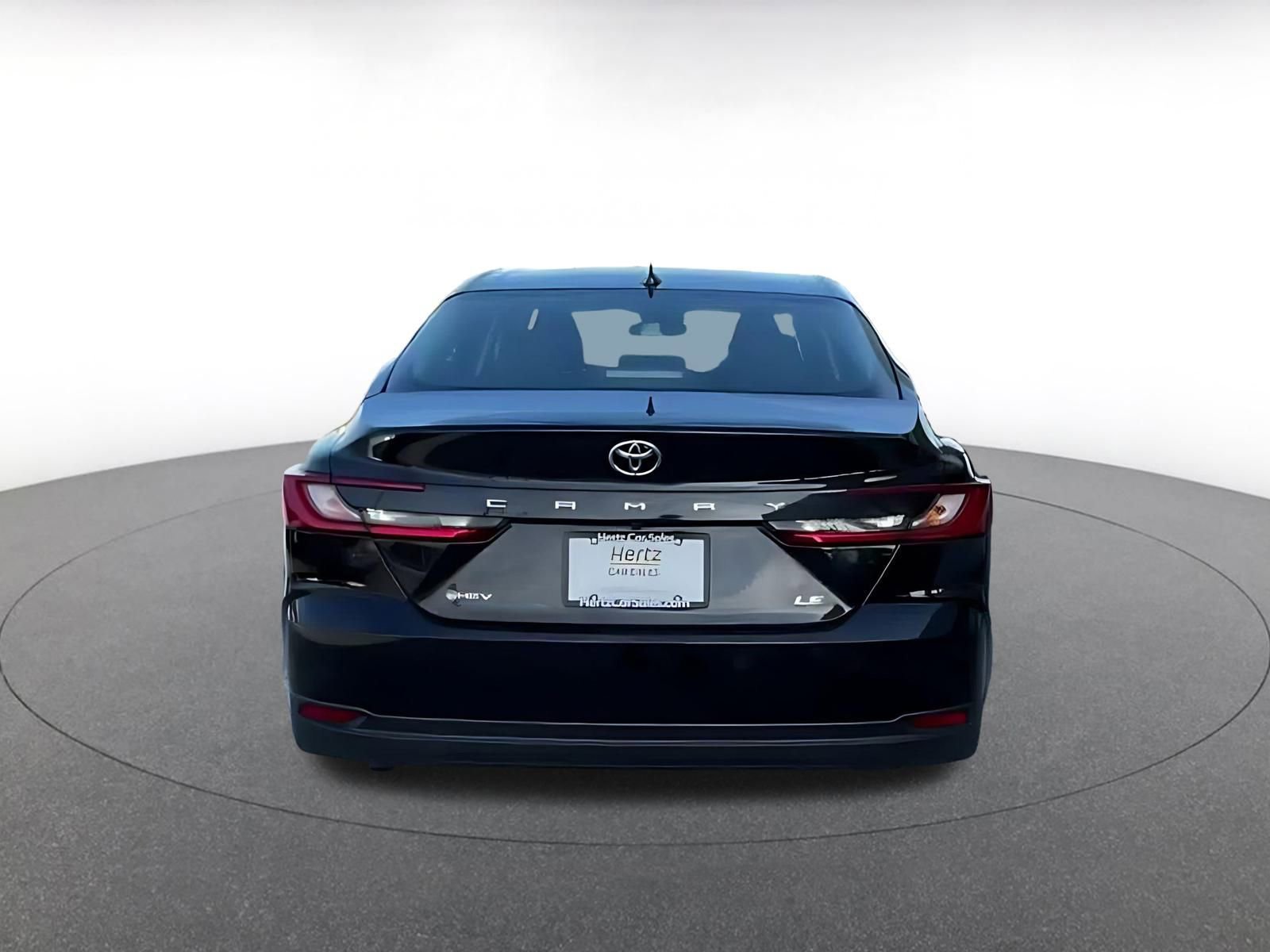 Used 2025 Toyota Camry LE image 10