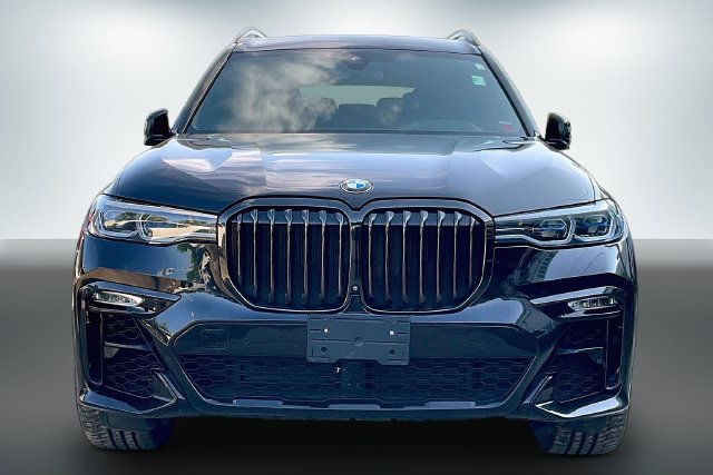 Used 2021 BMW X7 M50i w/ Executive Package AWD/4WD image 2