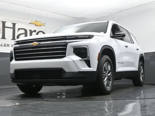 New 2027 Chevrolet Traverse LT w/ LPO, Floor Liner Package AWD/4WD image 4