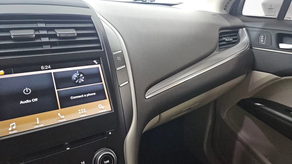 Used 2019 Lincoln MKC Premiere image 37