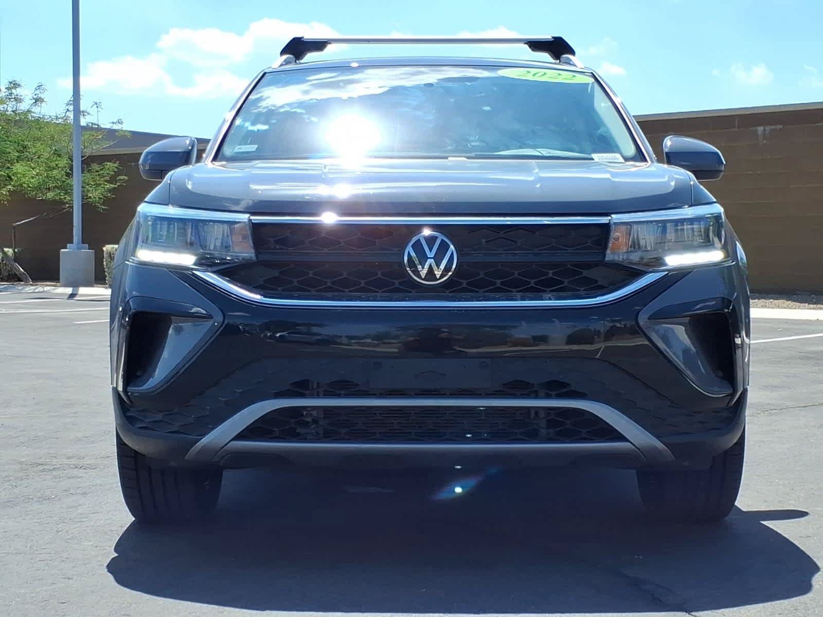 Used 2022 Volkswagen Taos SE AWD/4WD image 2