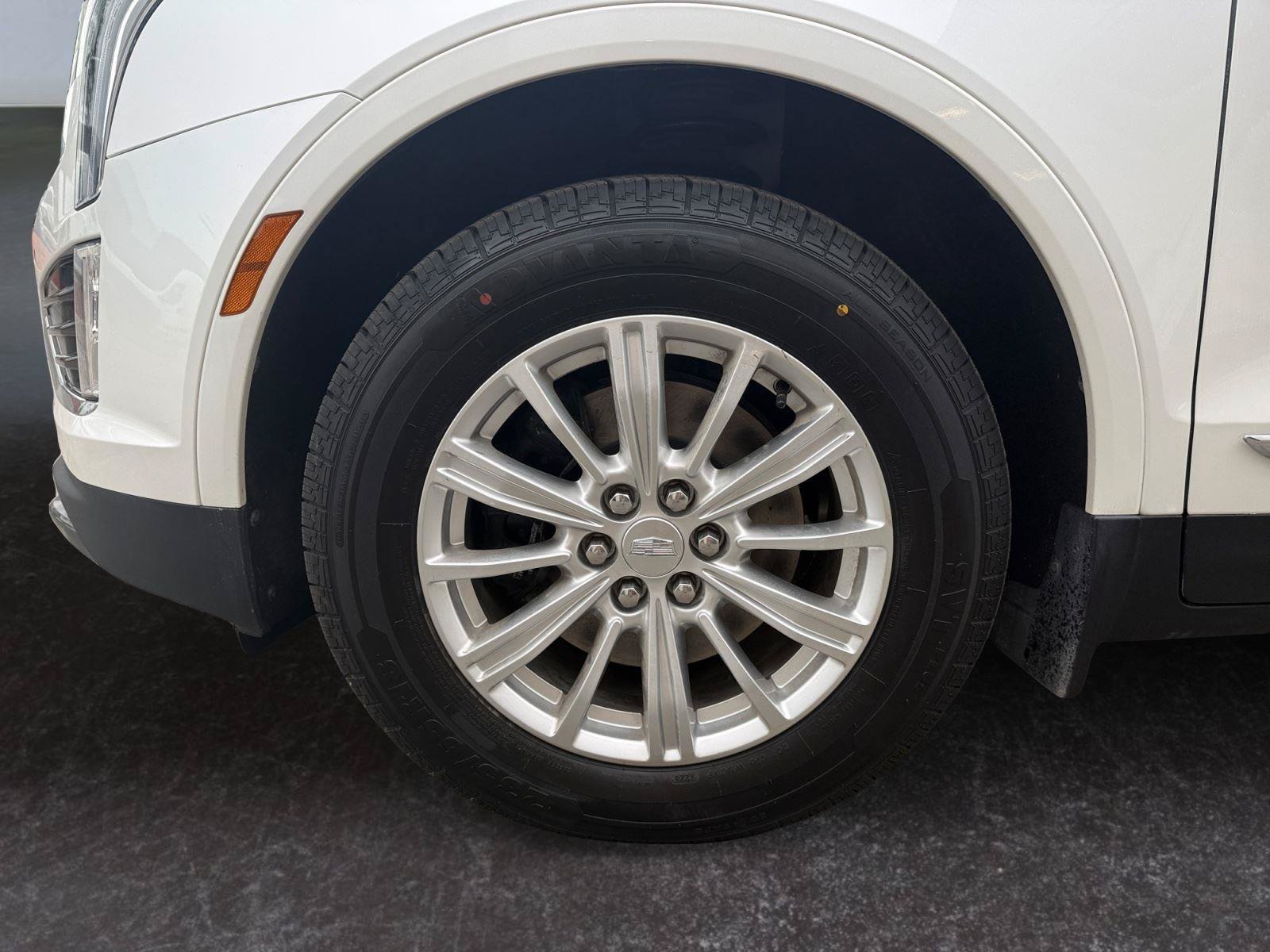Used 2022 Cadillac XT5 Luxury w/ LPO, Floor Liner Package AWD/4WD image 15