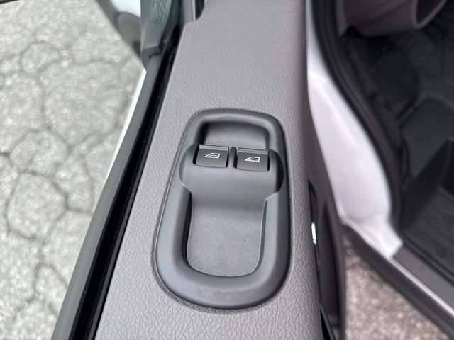 New 2025 Ford Transit 250 148 Medium Roof w/ Load Area Protection Package RWD image 18