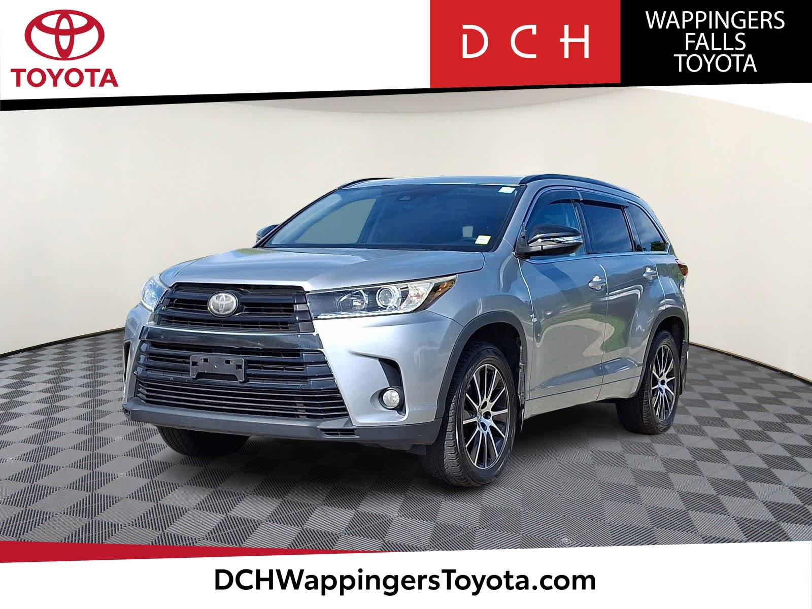 Used 2017 Toyota Highlander SE AWD/4WD video 1