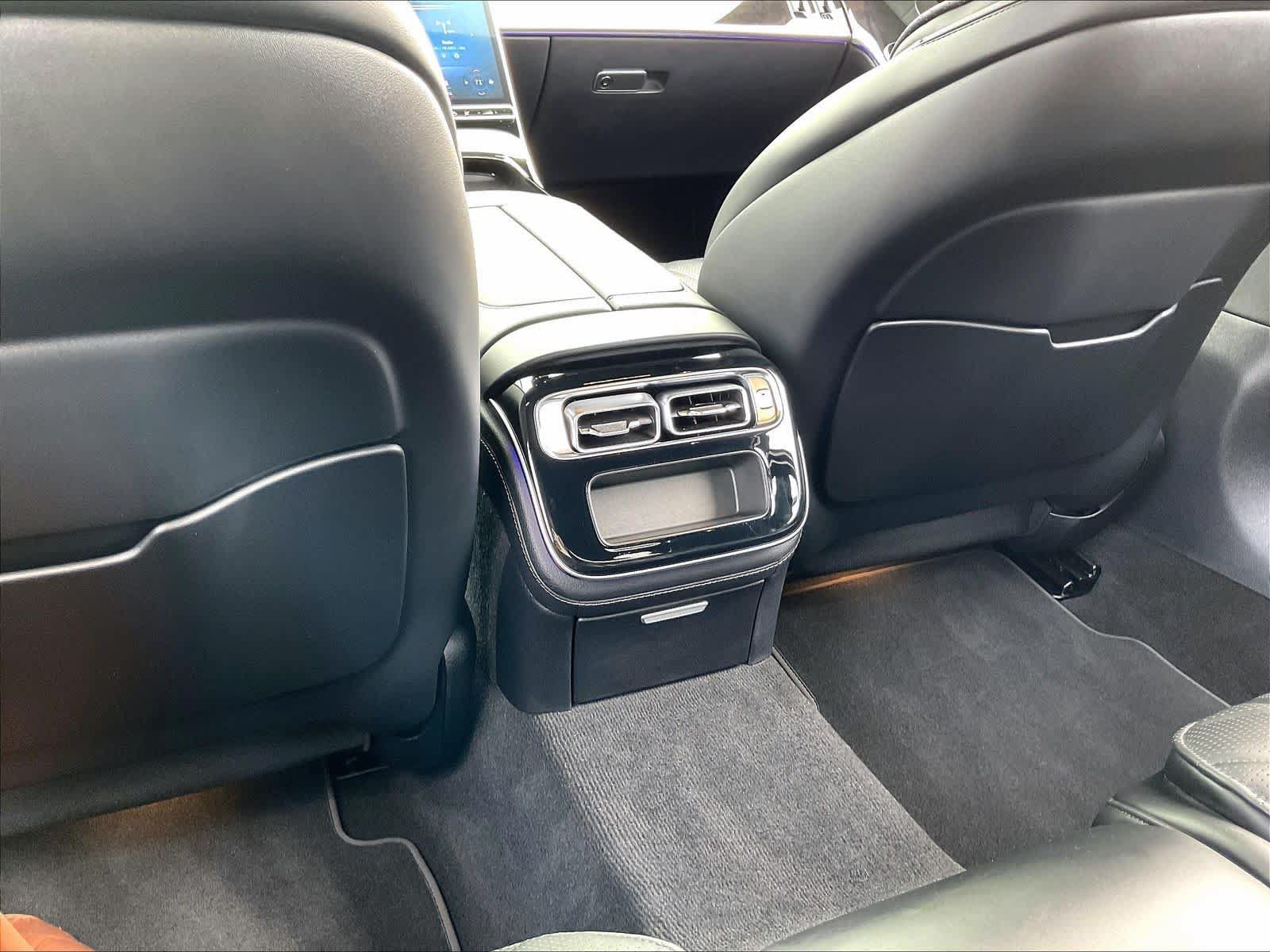 Used 2022 Mercedes-Benz S 580 4MATIC Sedan image 38