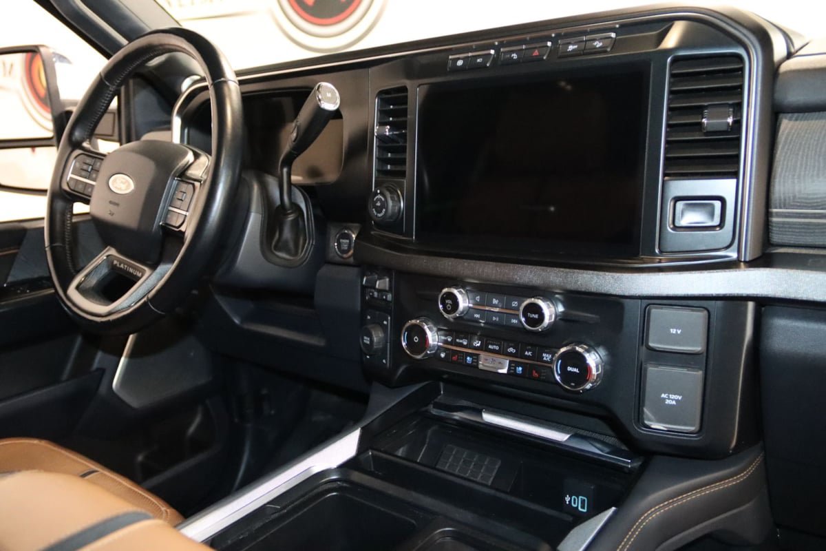 Used 2023 Ford F250 Platinum w/ FX4 Off-Road Package AWD/4WD image 73