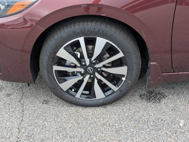 New 2025 Nissan Sentra SV w/ SV Premium Package FWD image 10