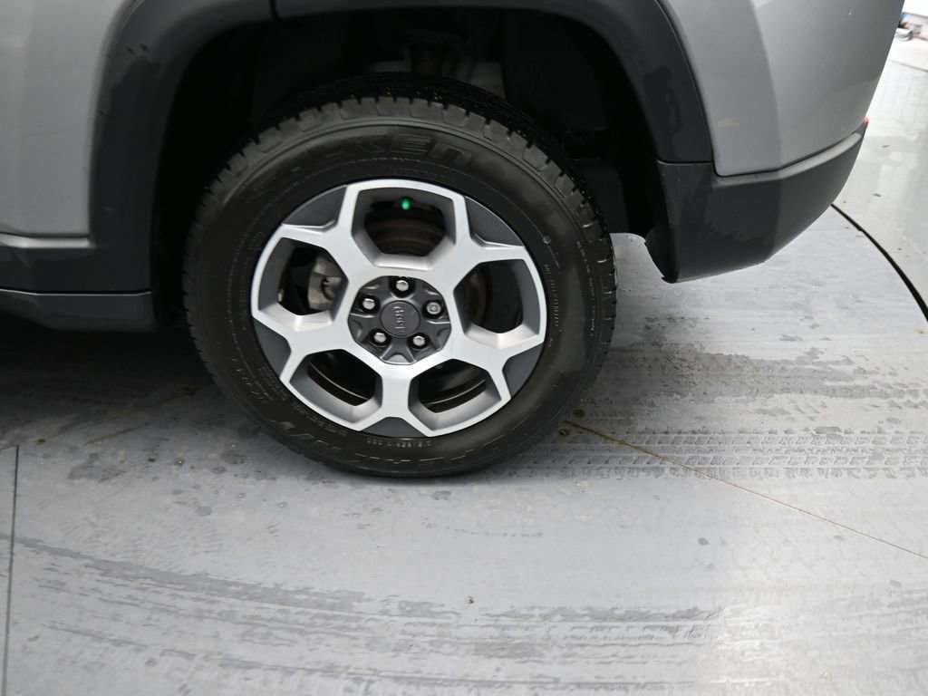 Used 2022 Jeep Compass Trailhawk w/ Trailhawk Elite Group image 15