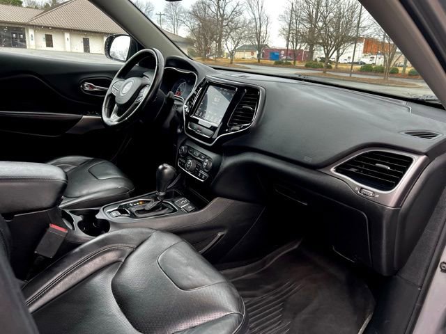 Used 2019 Jeep Cherokee Limited FWD image 21