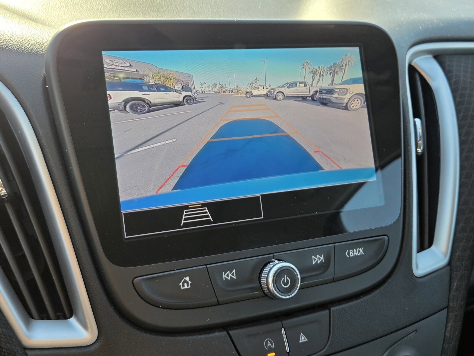 Used 2024 Chevrolet Malibu LT image 21