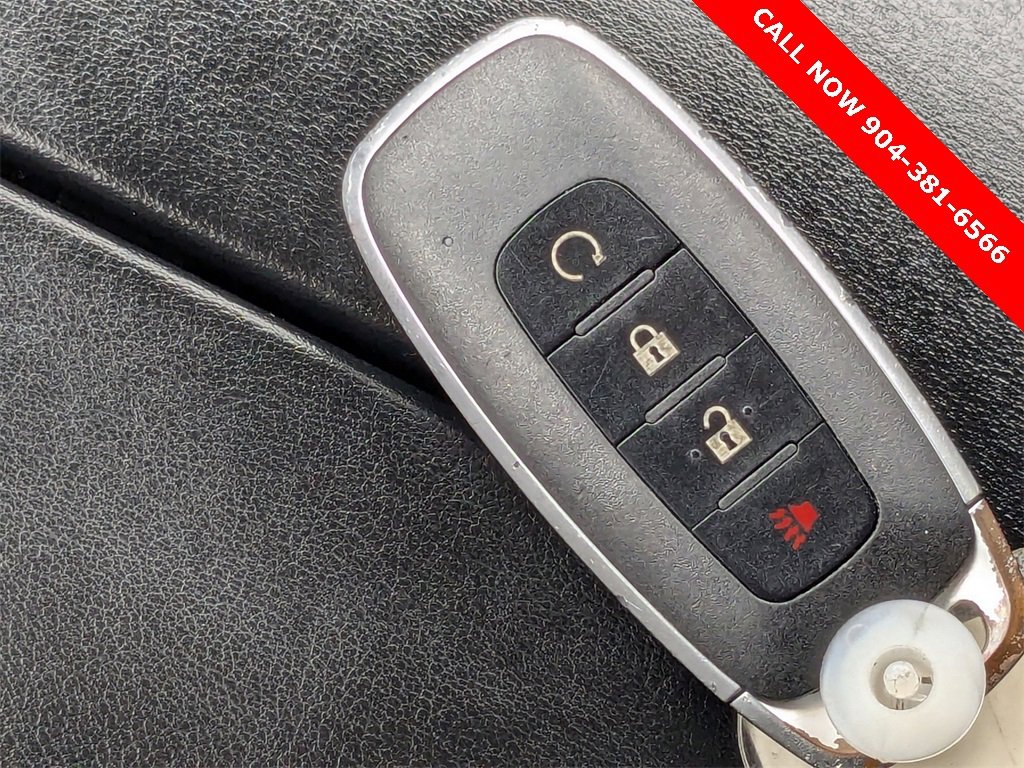 Used 2023 Nissan Rogue SV image 32