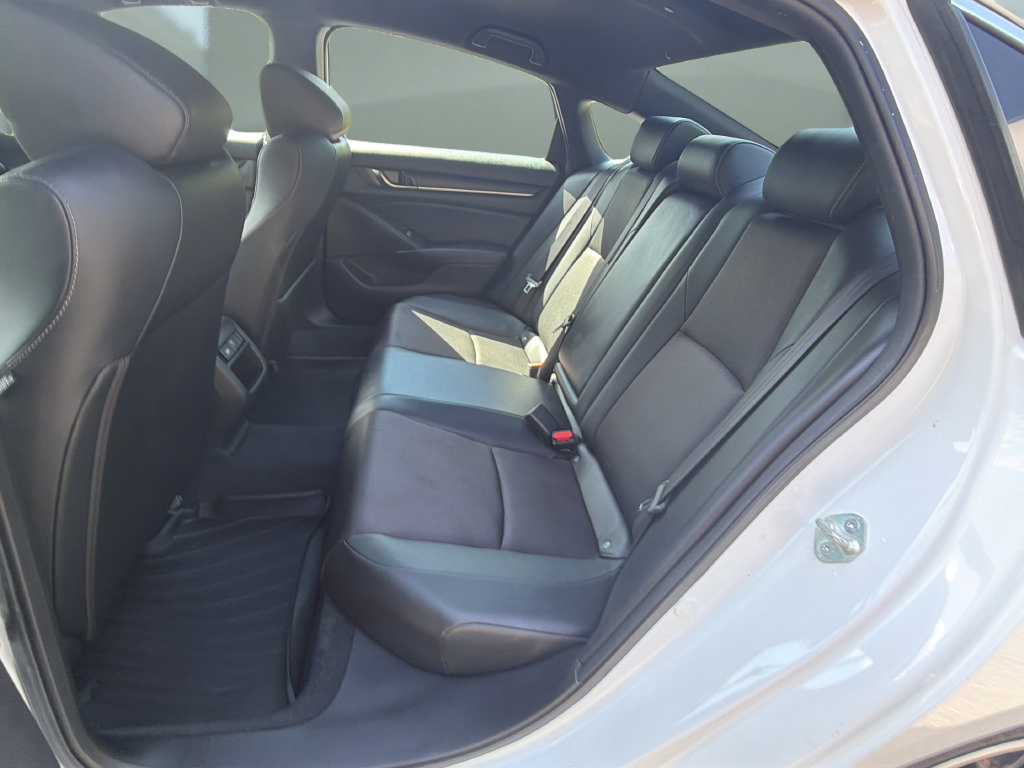 Used 2022 Honda Accord Sport image 12