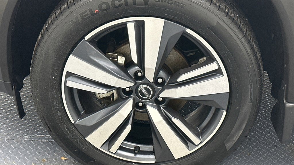 Certified 2023 Nissan Rogue Platinum w/ Platinum Premium Package image 20