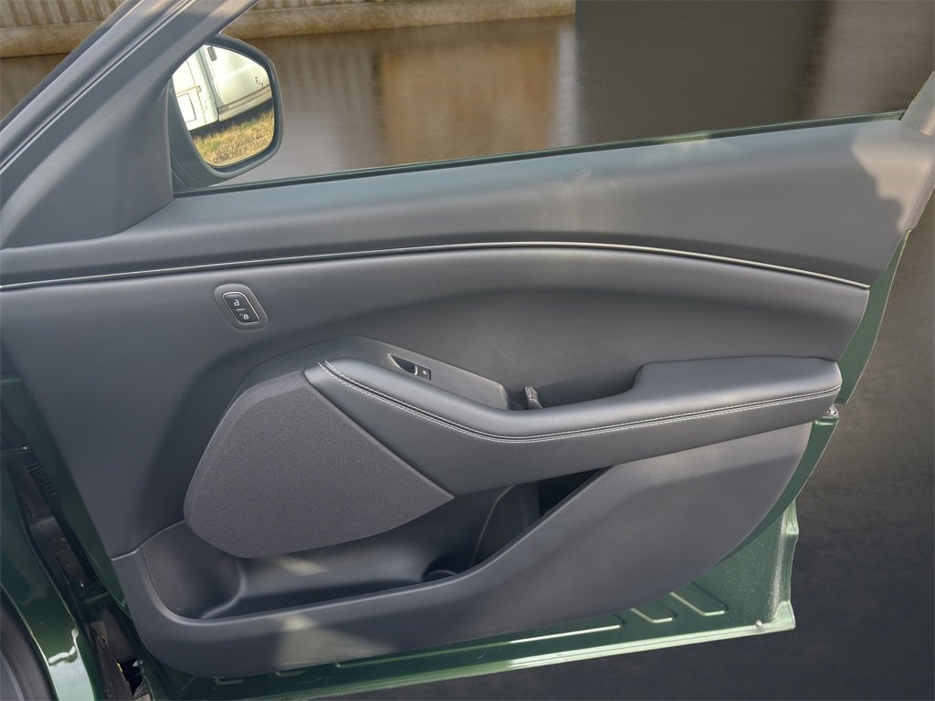 New 2025 Ford Mustang Mach-E Select image 12