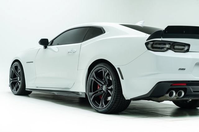 Used 2023 Chevrolet Camaro SS RWD image 19