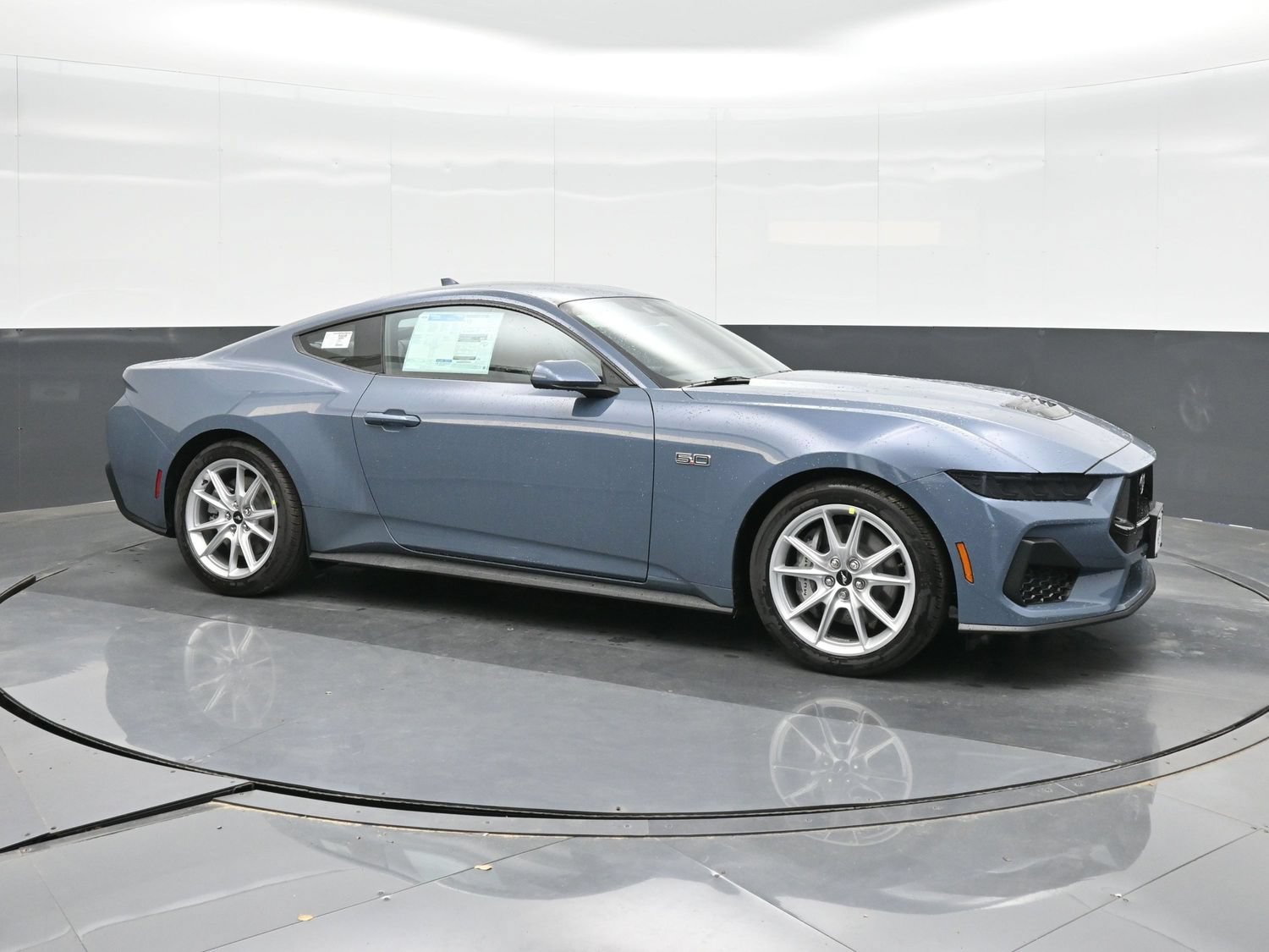 Used 2025 Ford Mustang GT Premium RWD image 10