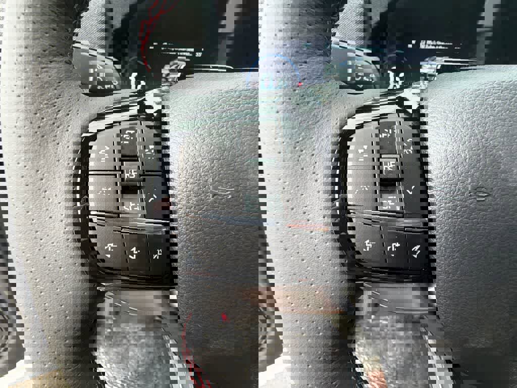 New 2026 Ford Explorer ST-Line w/ ST-Line Street Pack image 24