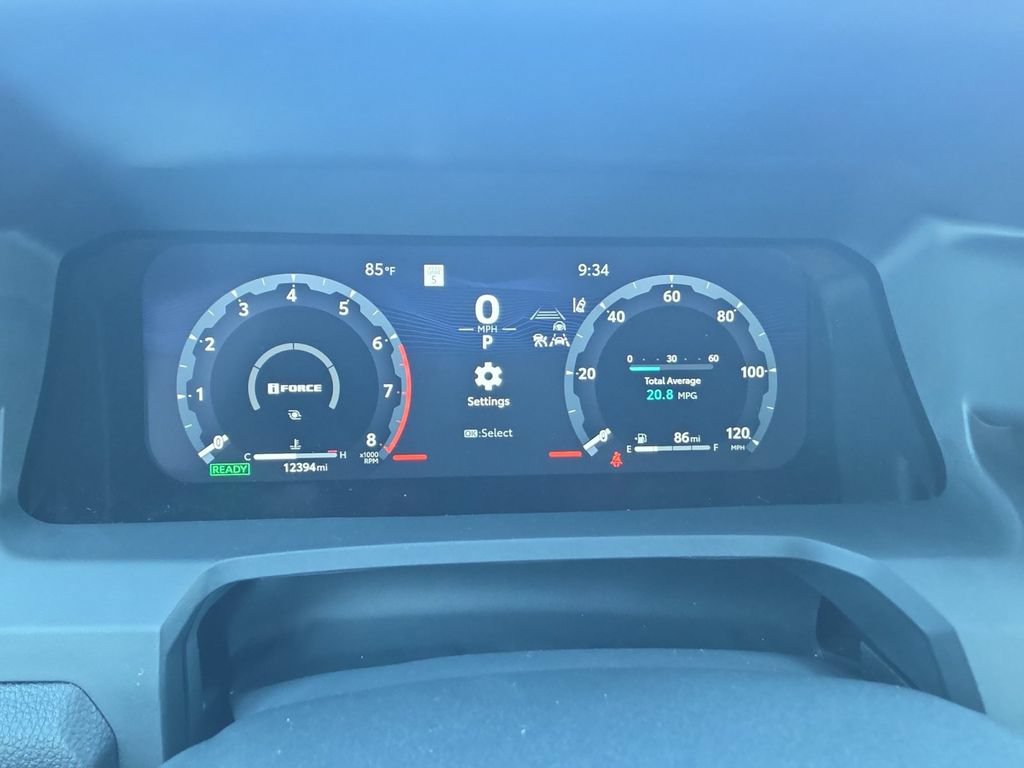 Used 2025 Toyota Tacoma Limited AWD/4WD image 18