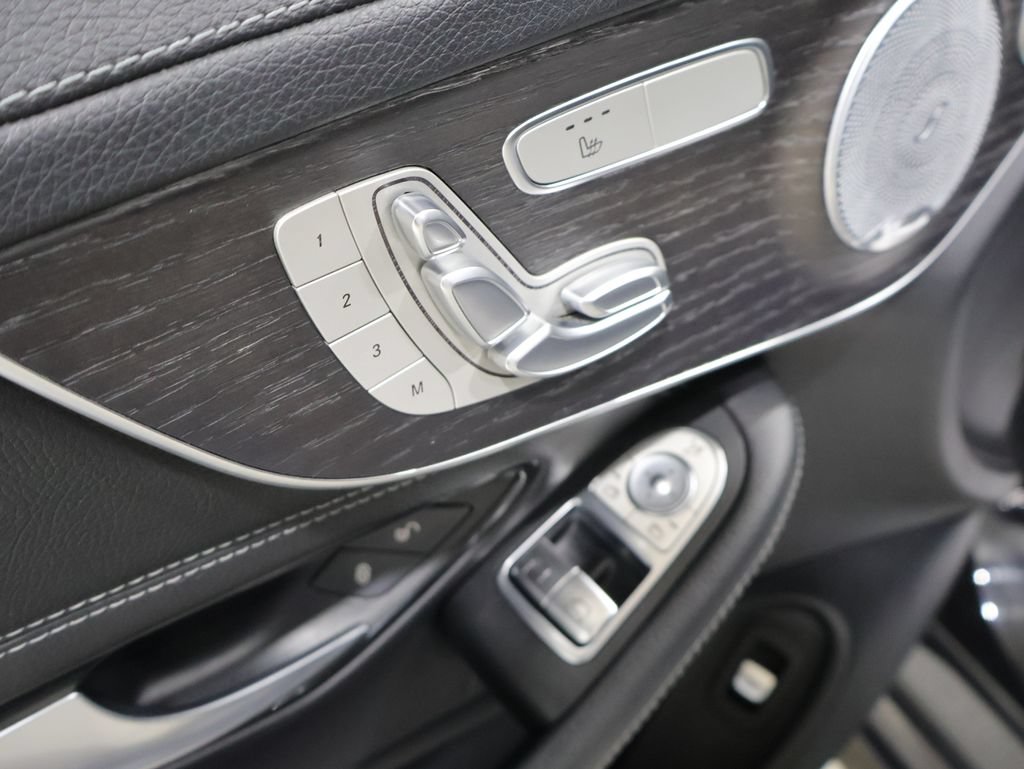 Used 2023 Mercedes-Benz C 300 Coupe image 12