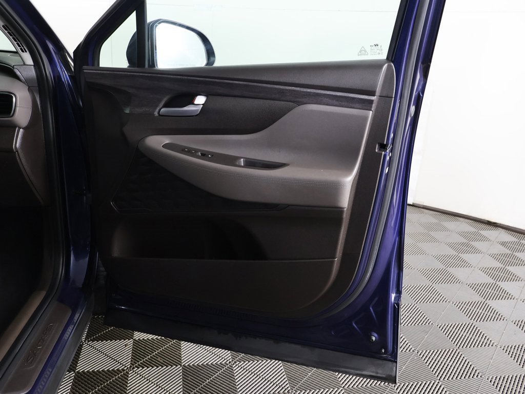 Used 2020 Hyundai Santa Fe SE image 21