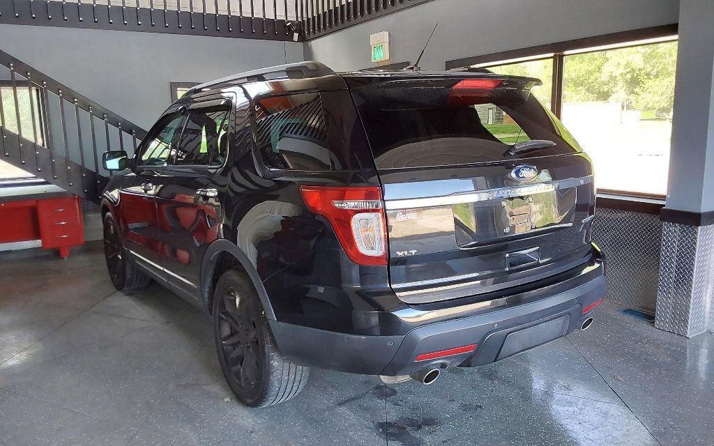 Used 2014 Ford Explorer XLT w/ Equipment Group 202A FWD image 10