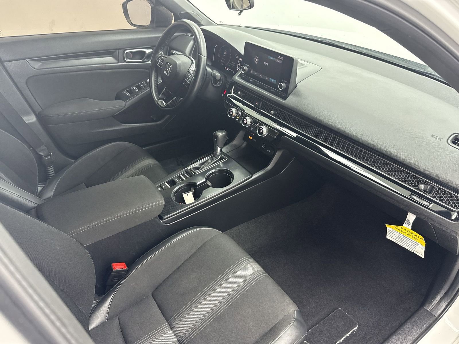 Used 2023 Honda Civic Sport image 16