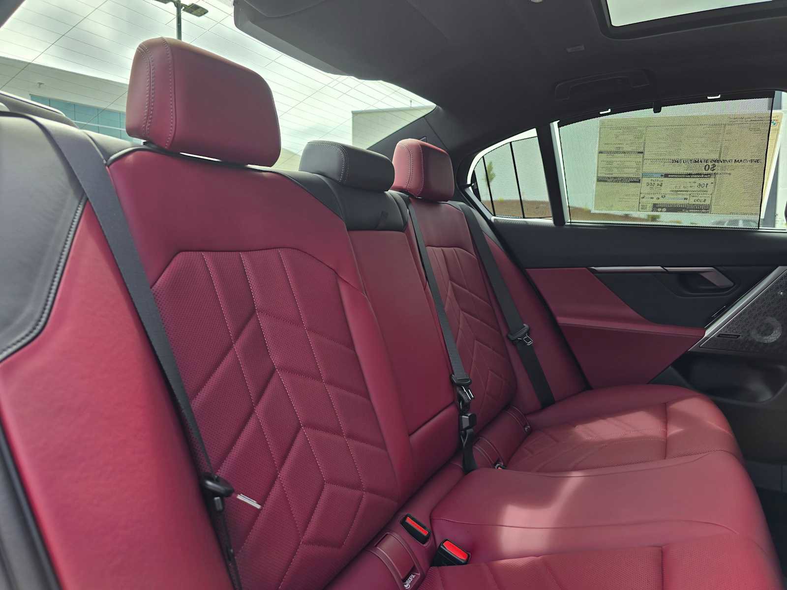 Used 2026 BMW i5 eDrive40 w/ Executive Package RWD image 14