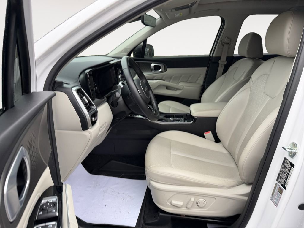 Used 2022 Kia Sorento SX image 11