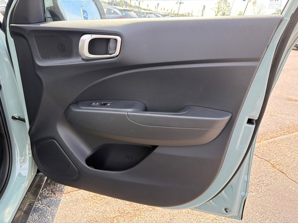 New 2026 Hyundai Venue SE image 14