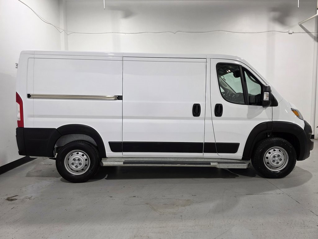 Used 2023 RAM ProMaster 2500 image 17