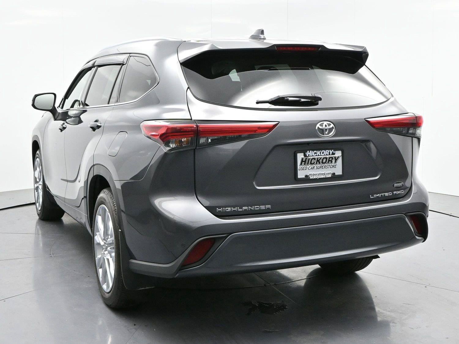 Used 2021 Toyota Highlander Limited AWD/4WD image 6