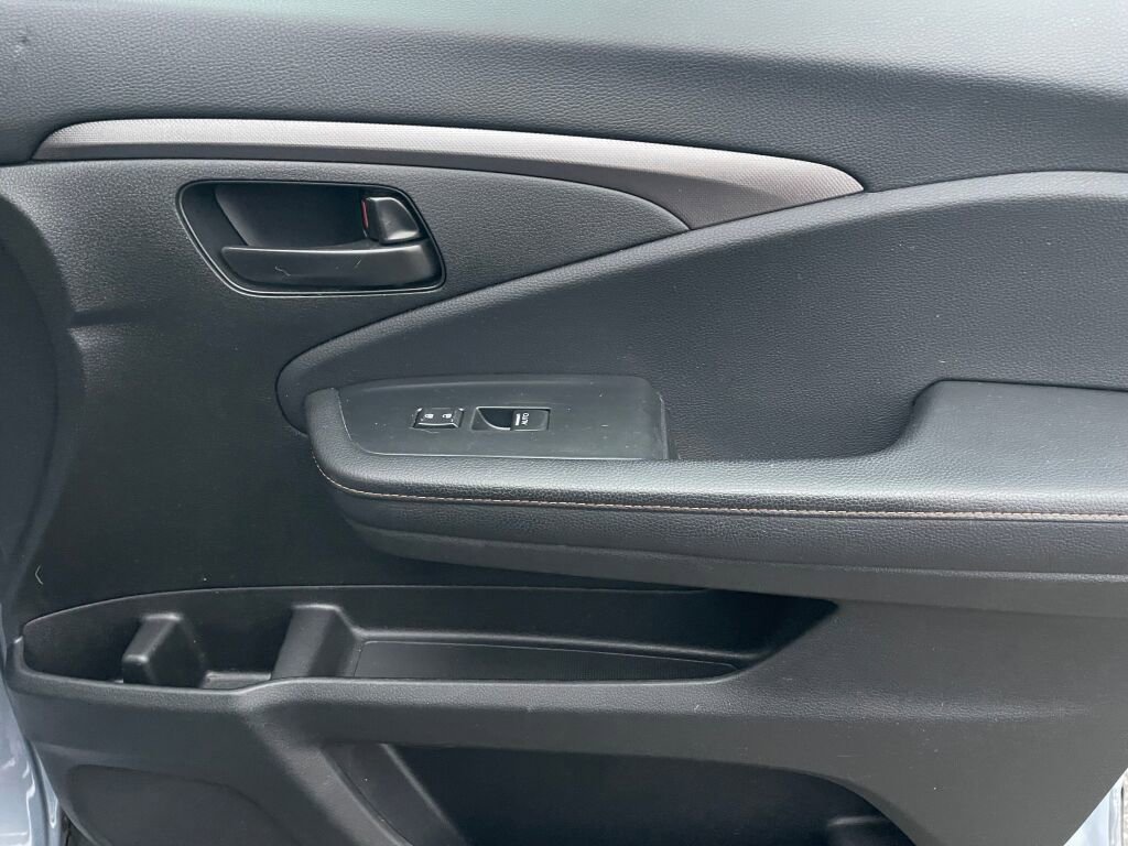 Certified 2022 Honda Passport TrailSport image 22