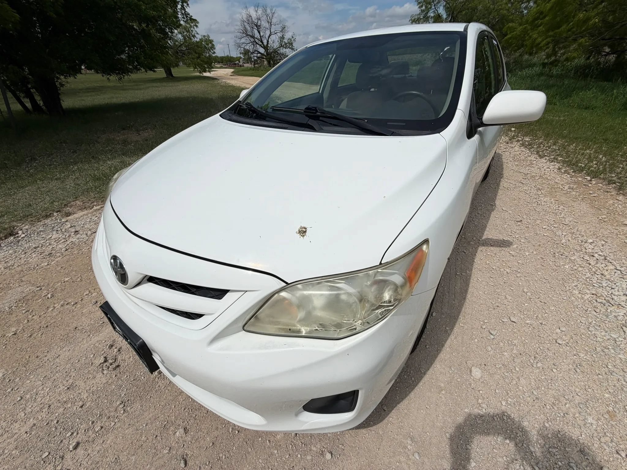 Used 2011 Toyota Corolla LE FWD image 3