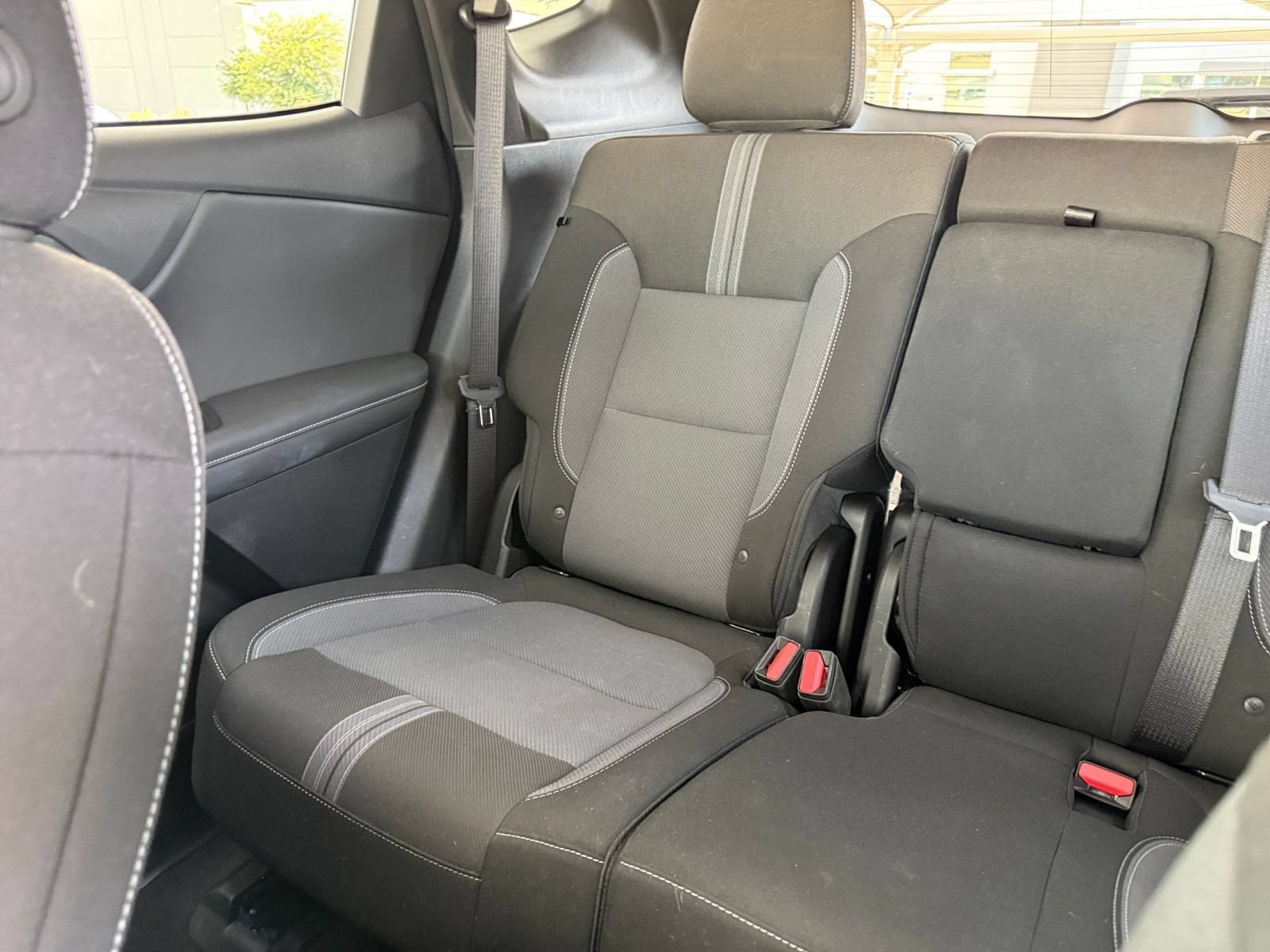 Used 2025 Chevrolet Blazer LT FWD image 39