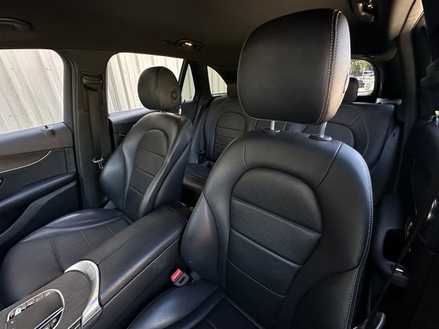 Used 2020 Mercedes-Benz GLC 300 4MATIC image 11