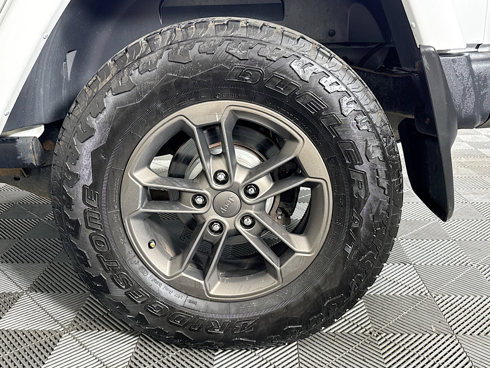 Used 2017 Jeep Wrangler 75th Anniversary image 56