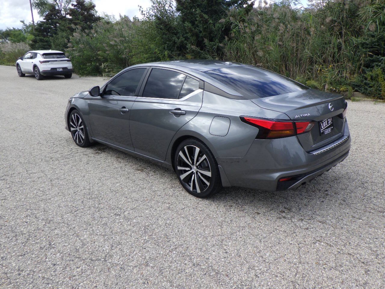 Used 2019 Nissan Altima 2.5 SR FWD image 3