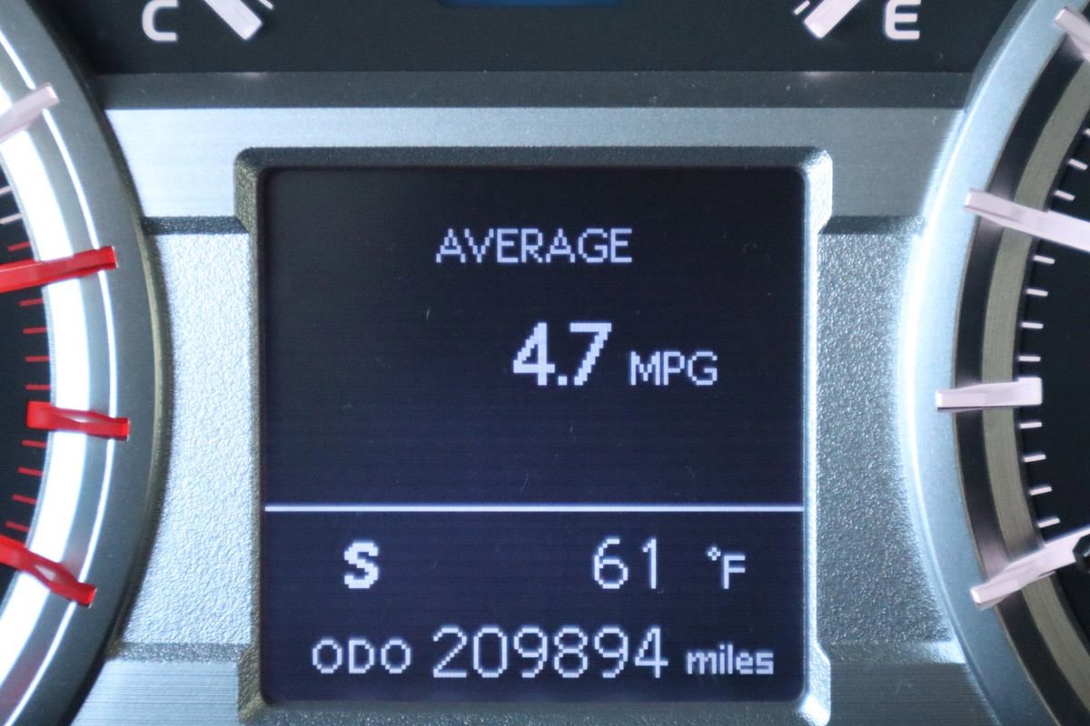 Used 2015 Toyota 4Runner Limited image 47