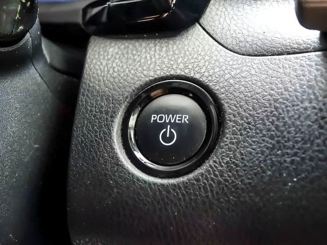 Certified 2025 Toyota Camry SE FWD image 13