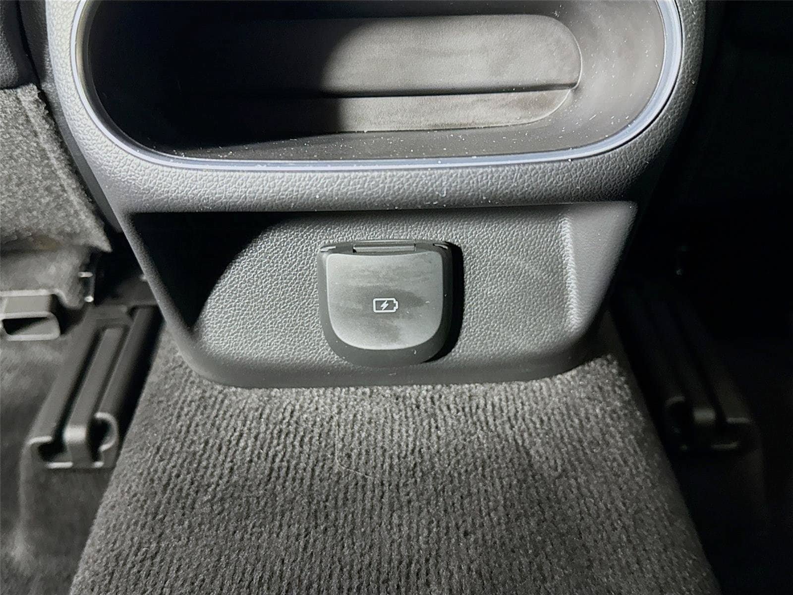 Certified 2022 Genesis GV70 2.5T AWD/4WD image 26