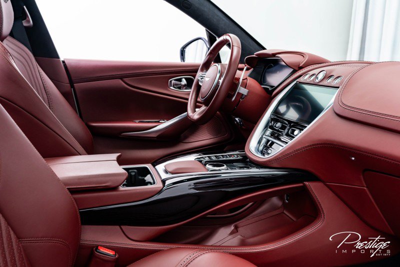 Used 2021 Aston Martin DBX image 48