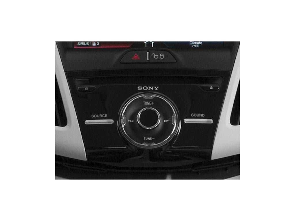 Used 2014 Ford Focus SE w/ SE Winter Package FWD image 9