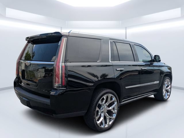Used 2016 Cadillac Escalade Platinum AWD/4WD image 3
