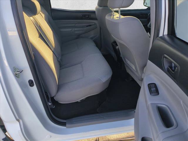 Used 2014 Toyota Tacoma PreRunner w/ SR5 Package RWD image 19