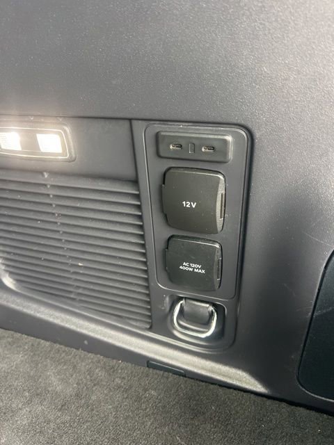 Used 2025 Ford Expedition Tremor AWD/4WD image 16
