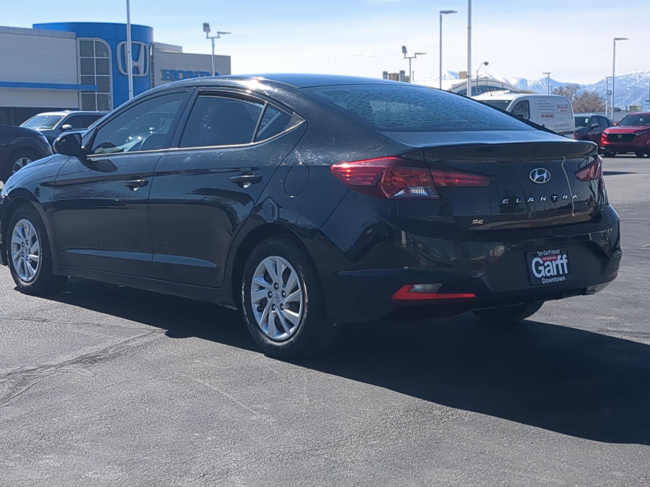 Used 2020 Hyundai Elantra SE w/ Cargo Package (C1) image 8
